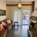 Marietta's Cozy By The Sea