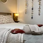Marietta's Cozy By The Sea *
