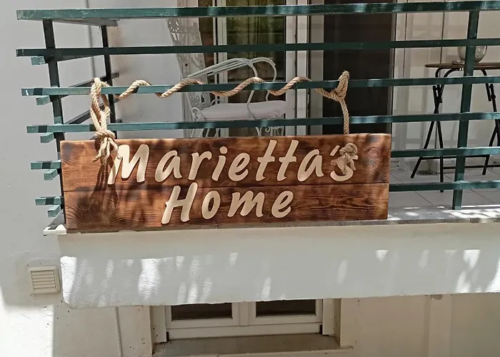 Vakantiehuis Marietta's Cozy By The Sea *